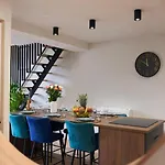 Apartmán Le Nid Suspendu-insolite-garage-wifi-clim *