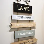 Le Nid Suspendu-insolite-garage-wifi-clim * Toulon