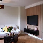 Le Nid Suspendu-insolite-garage-wifi-clim Apartmán *