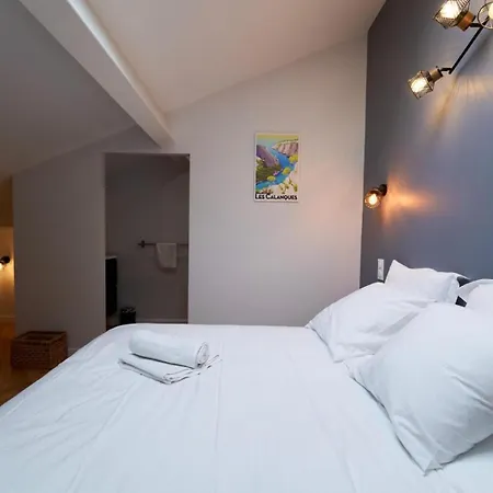 Le Nid Suspendu-insolite-garage-wifi-clim Appartement *